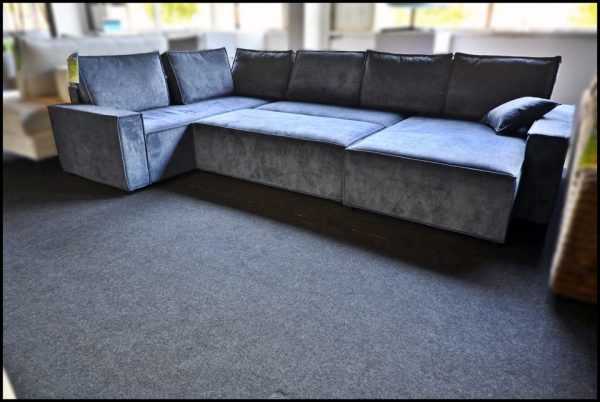 Luna U-Form Wohnlandschaft – Sofa in Nightblue mit Hocker & Kissen – Bild 3