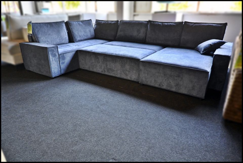 Luna U-Form Wohnlandschaft – Sofa in Nightblue mit Hocker & Kissen – Bild 3