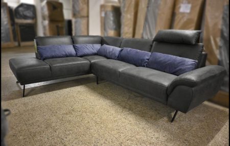 Exxpo Altamura Ecksofa schwarz mit Metallfüßen