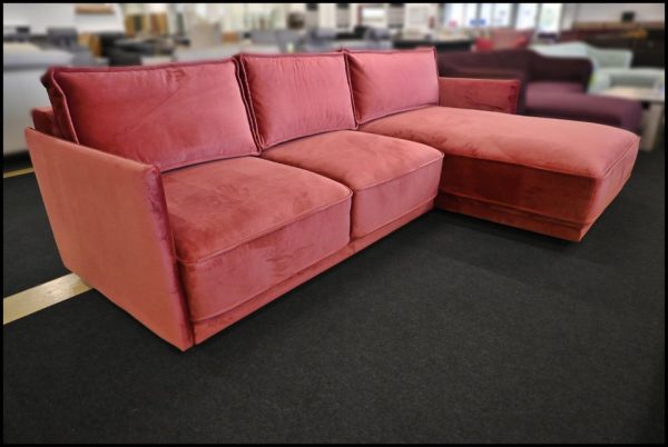 Modernes Rondo Sofa mit Bettkasten