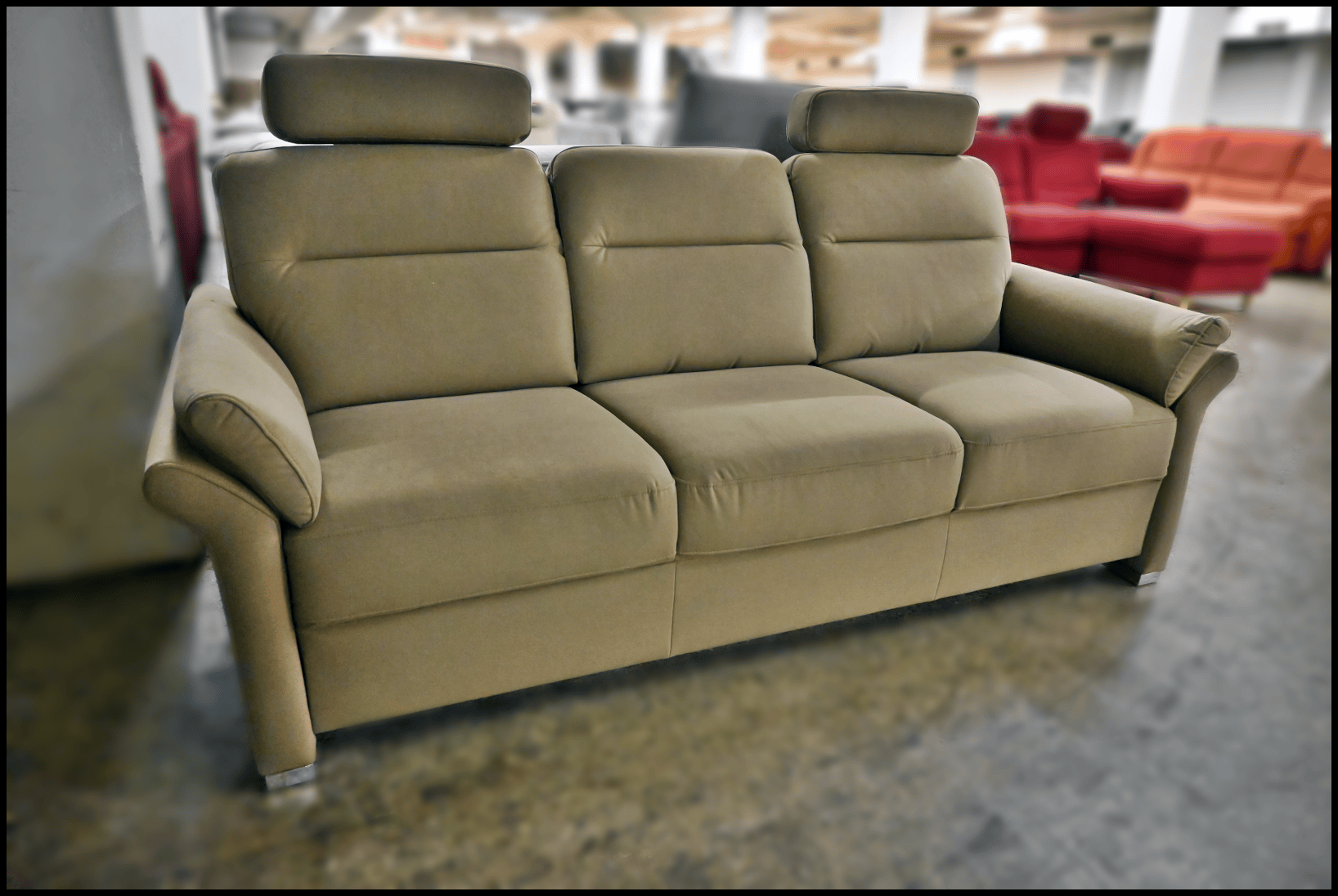 Polipol 3-Sitzer Sofa mit Enoa Stoffbezug in Sand – komfortabel und elegant