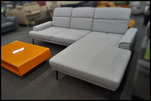 MR Ecksofa mit Federkern in Grau