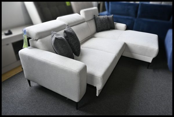 Exxpo Live Ecksofa – weißes Sofa mit elektrischer Vorziehbank – Bild 4