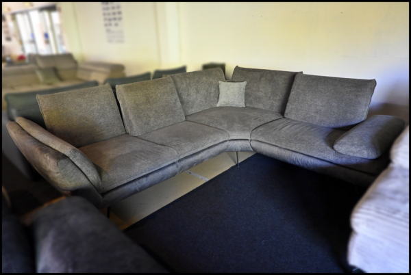 Polsterecke MEGA Anthrazit Federkern Ecksofa mit Sitztiefenverstellung, Armteilverstellung und schwarzen Metallfüßen