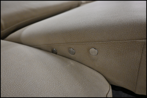 Hukla Polsterecke mit Galero Punto Bezug Desert – Sofa mit 4-Motor-Relaxfunktionen – Bild 4