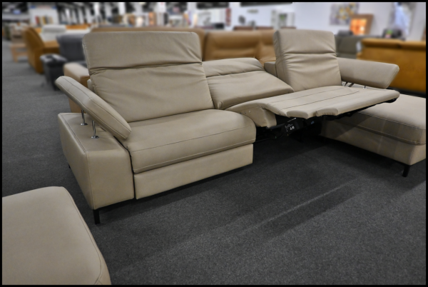 Hukla Polsterecke mit Galero Punto Bezug Desert – Sofa mit 4-Motor-Relaxfunktionen – Bild 8