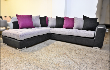Sofa Lisa II in Grau und Schwarz – feiner Webstoff, Polsterecke mit Kissen, frei im Raum stellbar