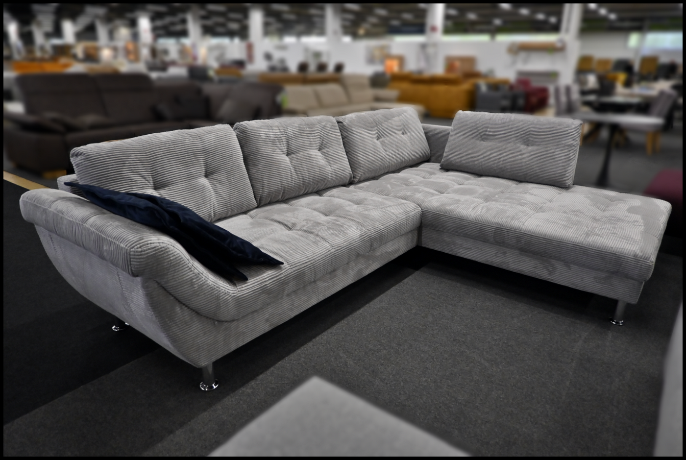 Sofa Medford von Exxpo in Grau – Cord Polsterecke mit Federkern und Kissen, frei im Raum stellbar
