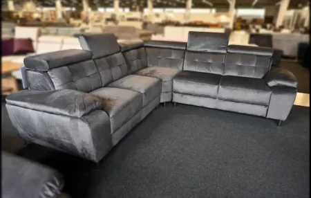 Eckgarnitur Vito in Anthrazit Samtbezug mit Kopfteilverstellung und Chrome Füßen – Gesamtansicht