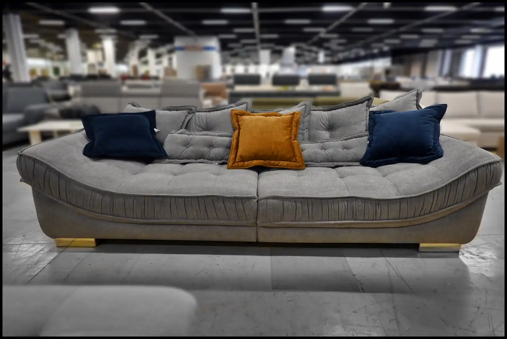 BigSofa DIVAN Grau – Webstoff mit Federkern & Kissen – Bild 4