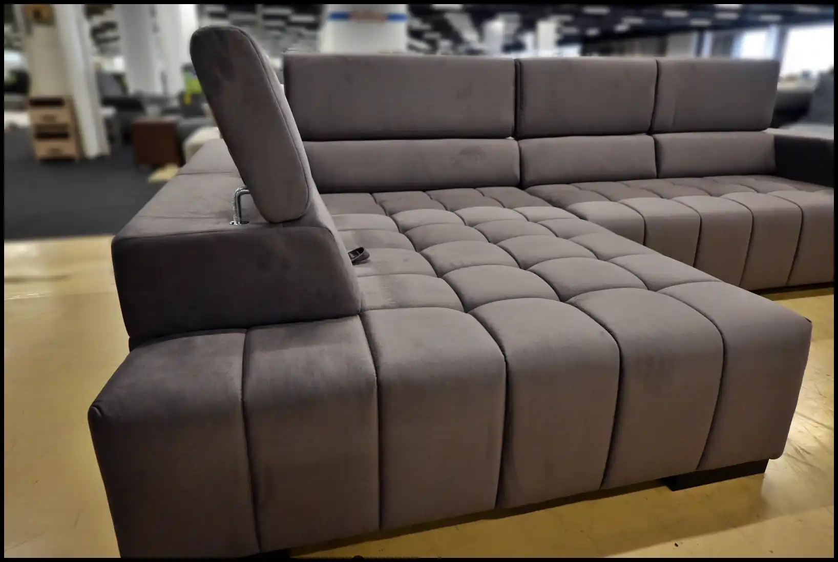 Polsterecke Elias Dunkelbraun – Samt Sofa mit Federkern & Verstellfunktionen – Bild 4