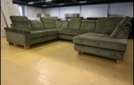 Eckgarnitur Megapol Olive – ISA Sofa mit Boxspring & 9-fach Kopfteilverstellung
