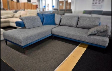 Benix Cookie Ecksofa Grau-Blau mit elektrischer Schlaffunktion